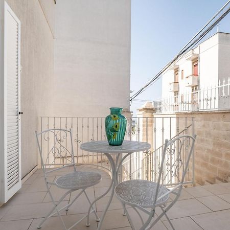 Dimora Lucrezia - Big & Central Apatment With Parking Ostuni Exterior foto