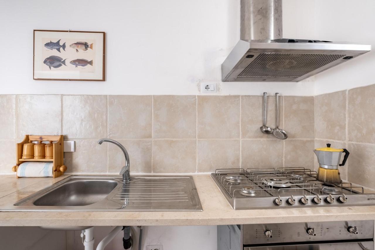 Dimora Lucrezia - Big & Central Apatment With Parking Ostuni Exterior foto