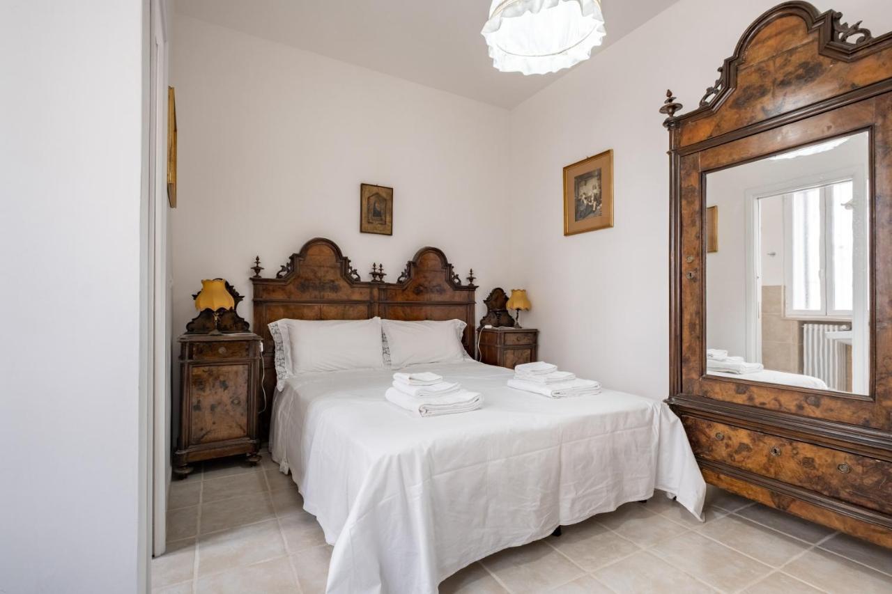Dimora Lucrezia - Big & Central Apatment With Parking Ostuni Exterior foto